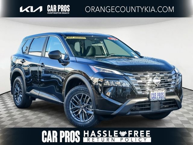 Used 2025 Nissan Rogue S image 1