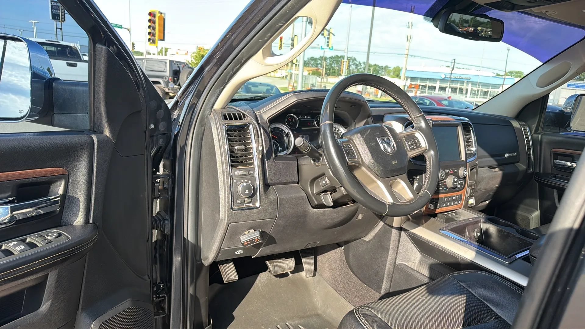Used 2013 RAM 3500 Laramie AWD/4WD image 85