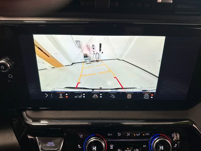 Used 2025 GMC Sierra 1500 AT4 w/ AT4 Preferred Package image 19