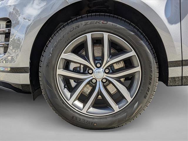 Used 2024 Land Rover Range Rover Evoque Dynamic SE image 10