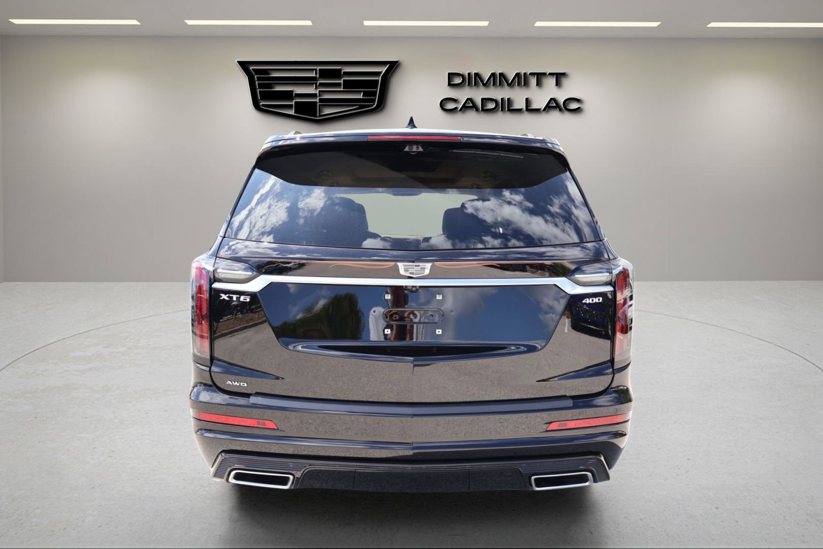 Used 2025 Cadillac XT6 Sport w/ Platinum Package AWD/4WD image 4