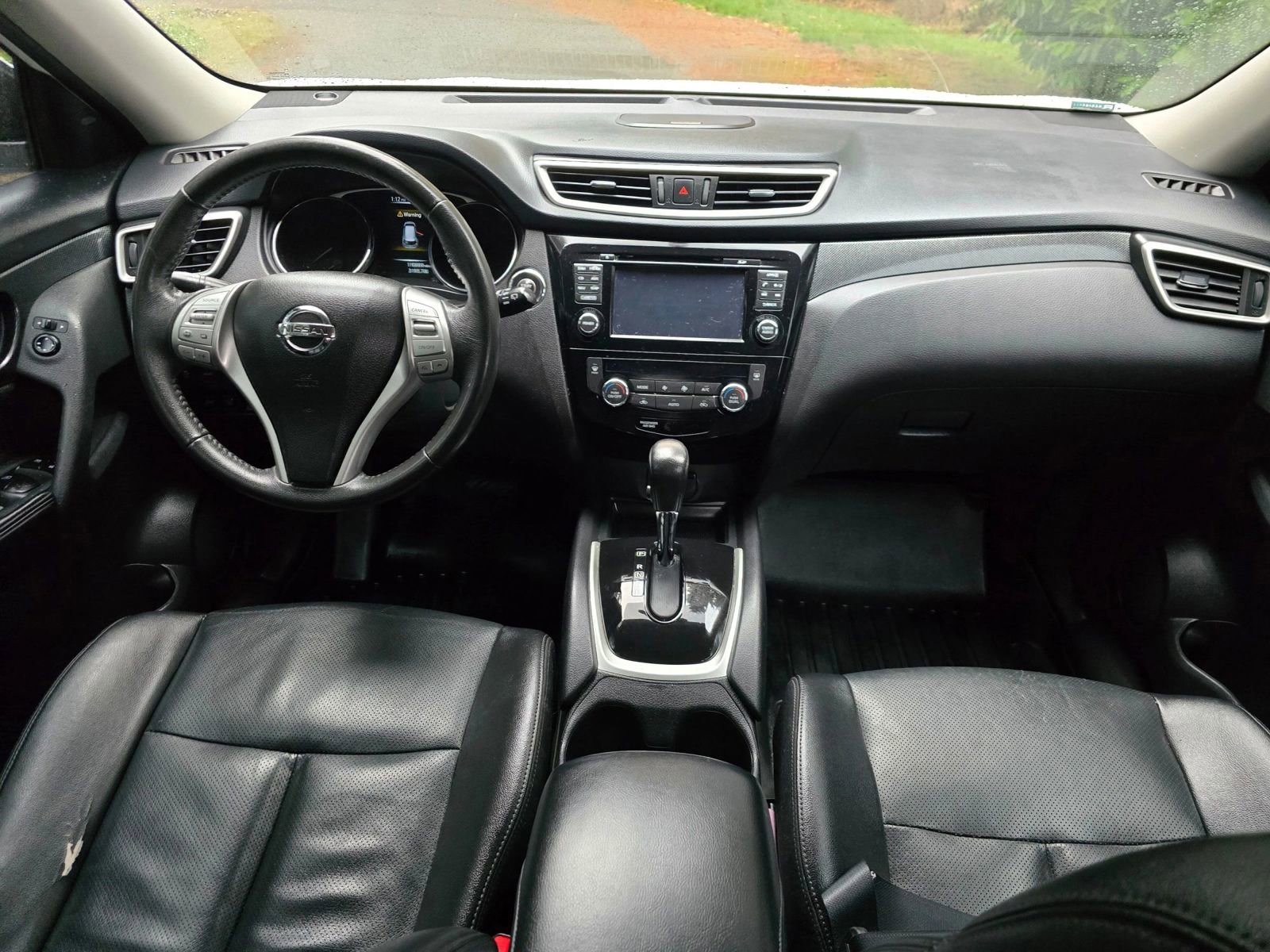 Used 2016 Nissan Rogue SL w/ SL Premium Package image 14