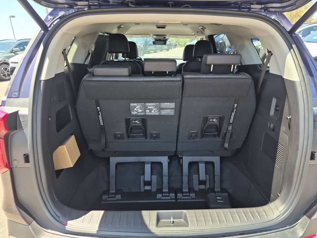 New 2026 Kia Carnival EX FWD image 26