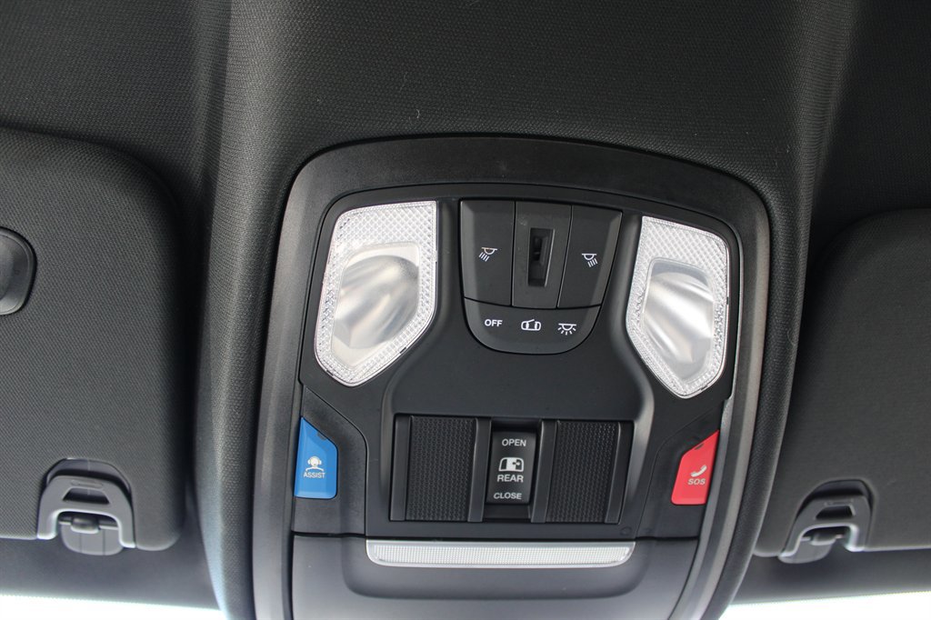 Used 2022 RAM 1500 Big Horn AWD/4WD image 32