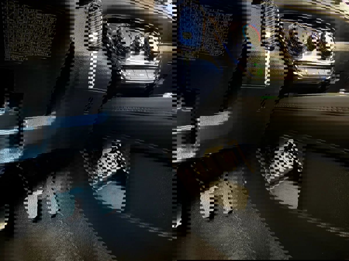 Used 2016 Honda HR-V LX image 57