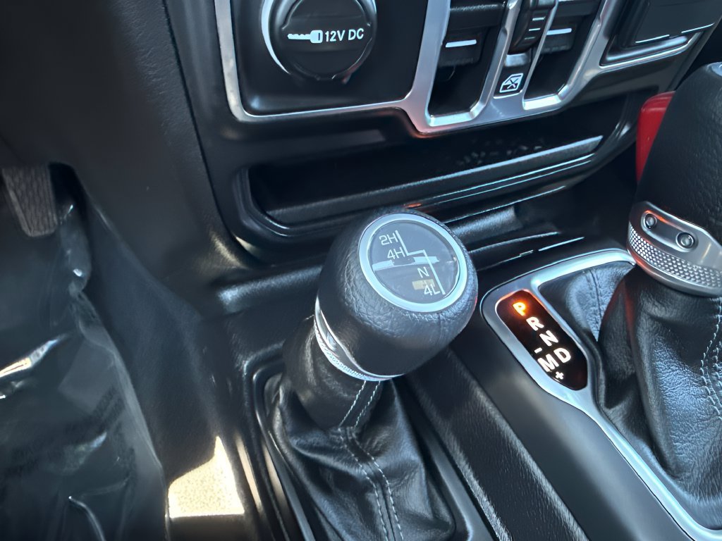 Used 2025 Jeep Wrangler Unlimited Sport AWD/4WD image 18