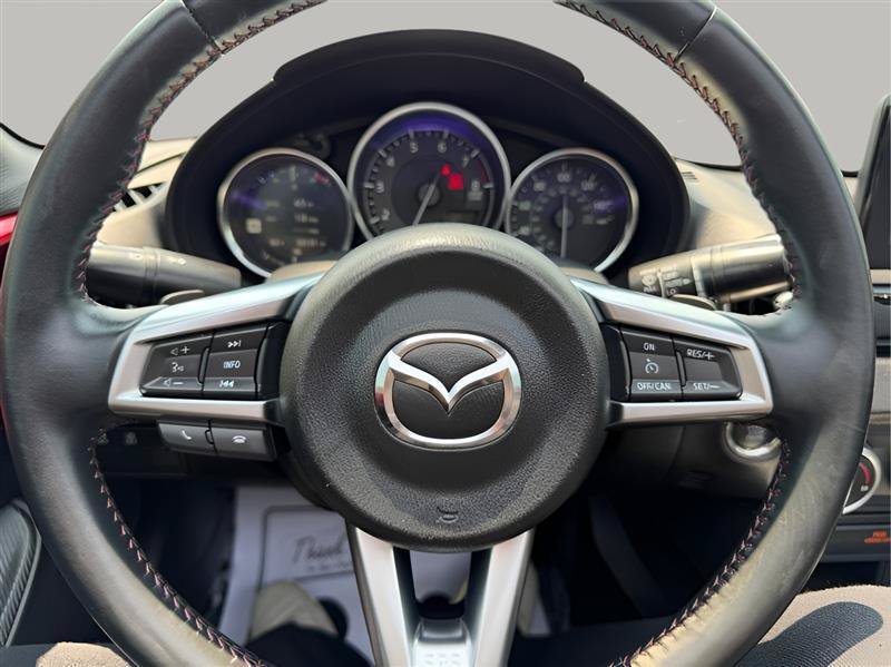 Used 2019 MAZDA MX-5 Miata RF Grand Touring RWD image 32