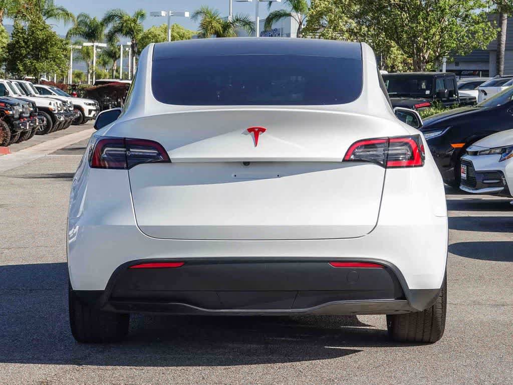 Used 2025 Tesla Model Y Long Range image 5