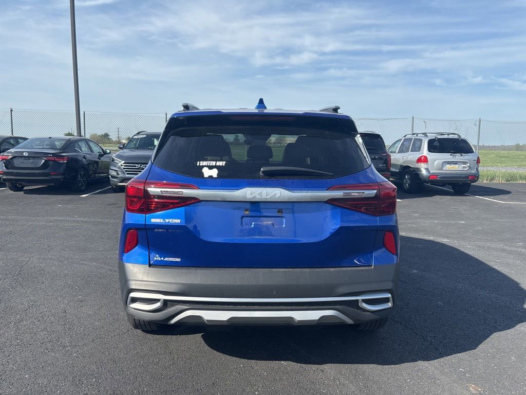Certified 2022 Kia Seltos EX image 4