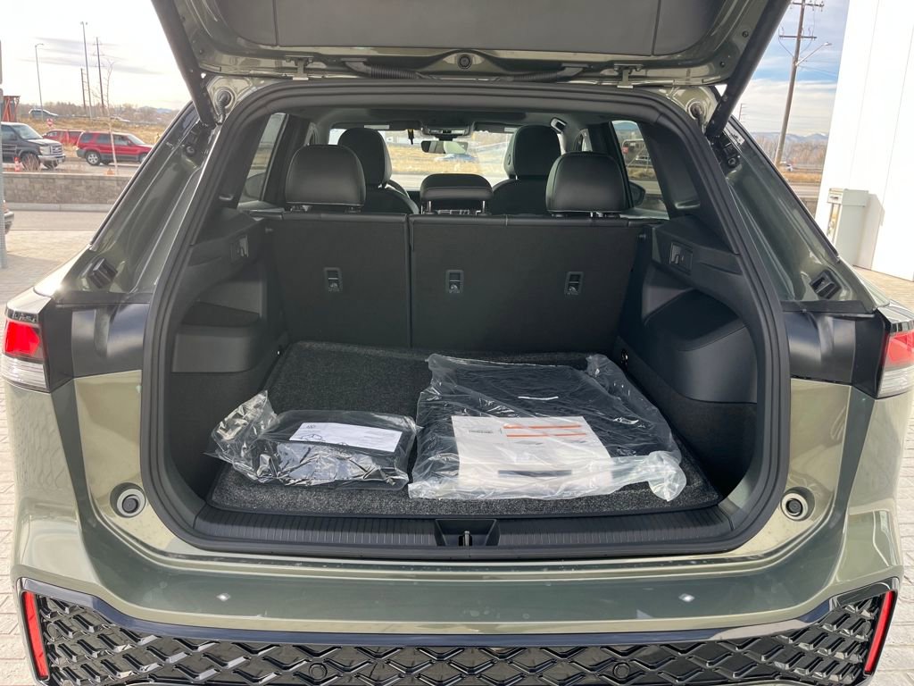 New 2026 Volkswagen Tiguan SE R-Line image 26