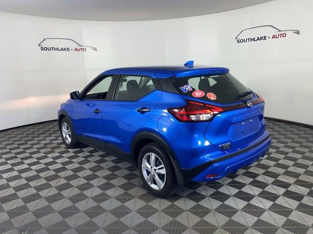 Certified 2025 Nissan Kicks Play S FWD image 8