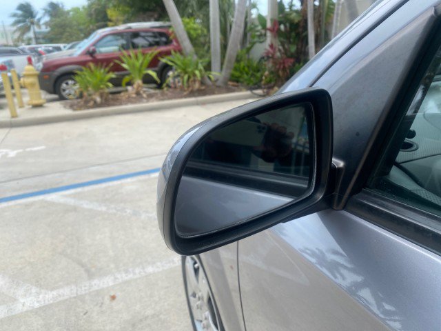 Used 2011 Chevrolet Aveo LT image 30