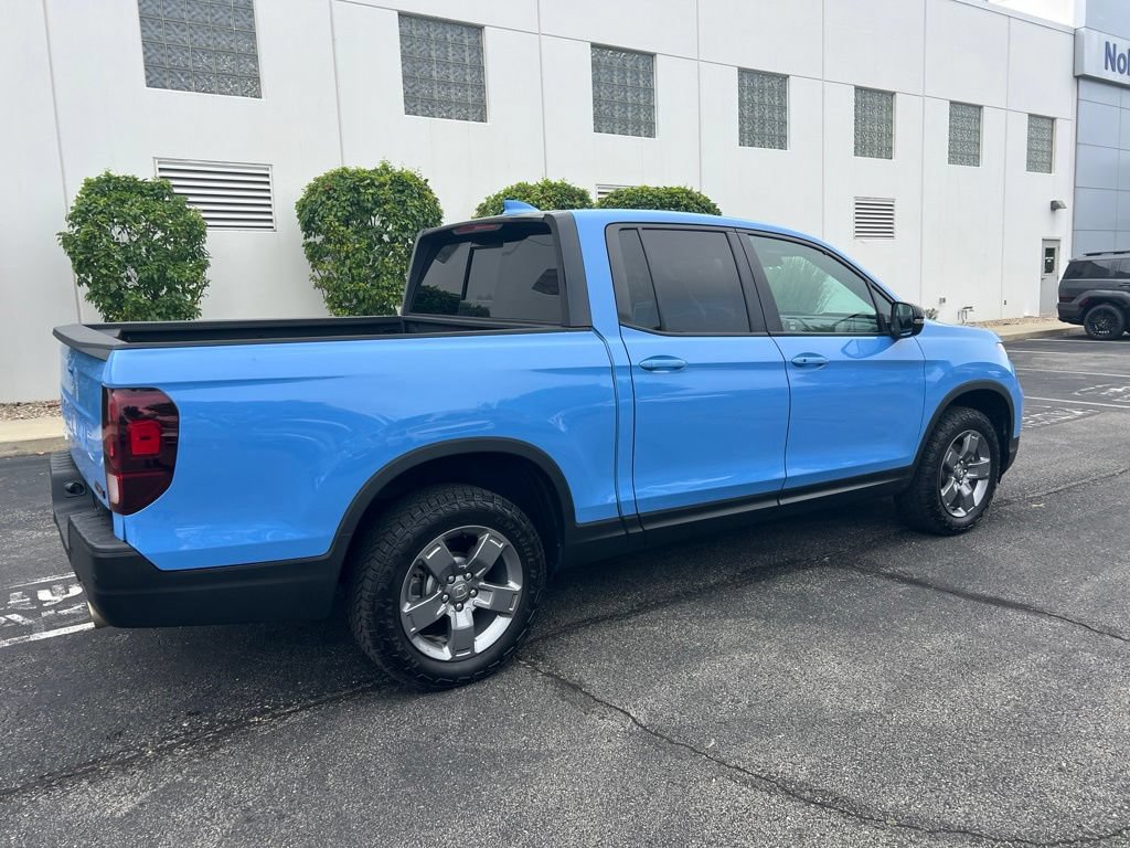 Used 2025 Honda Ridgeline TrailSport image 8