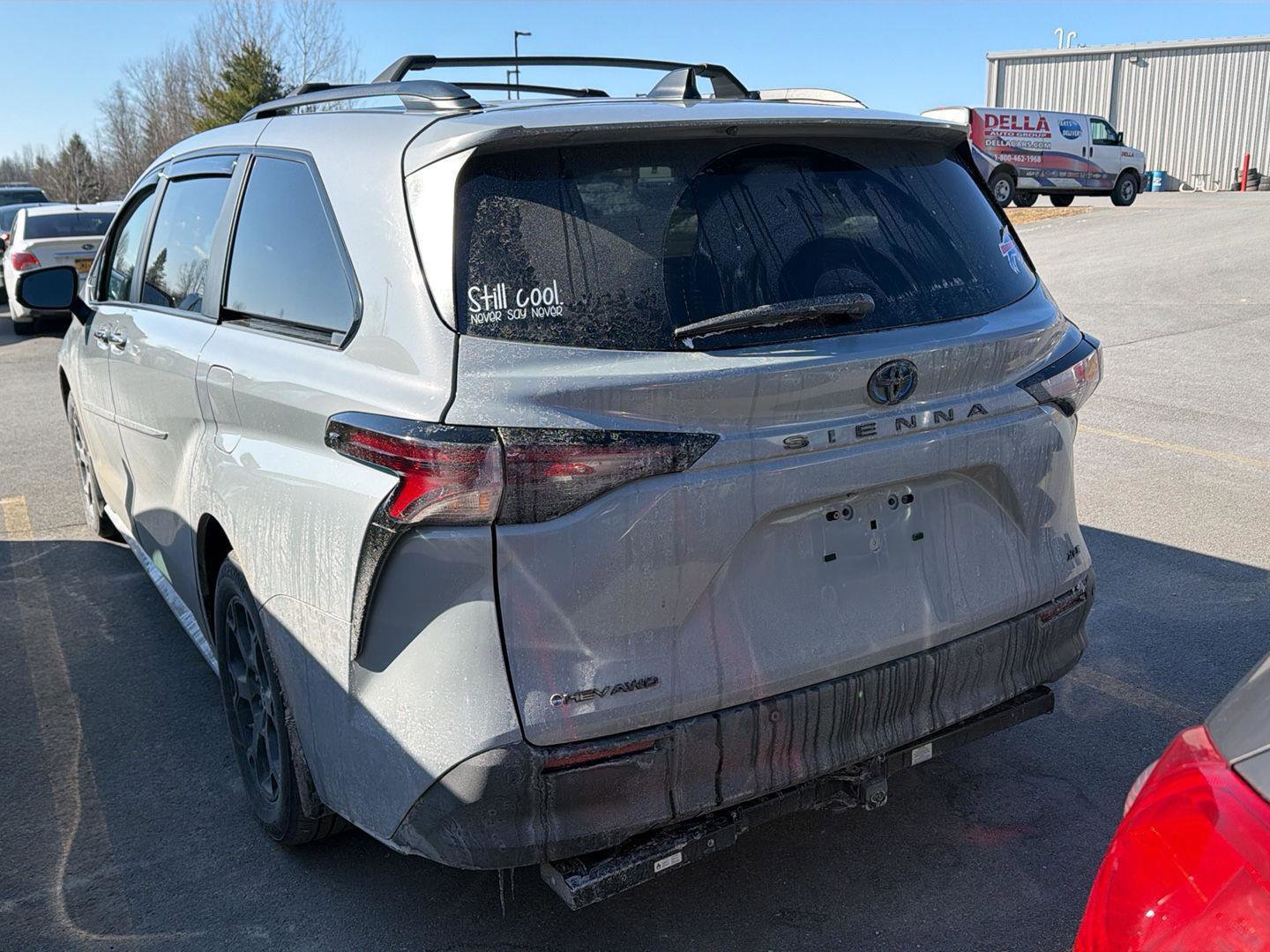 Used 2025 Toyota Sienna XLE Woodland Edition image 9