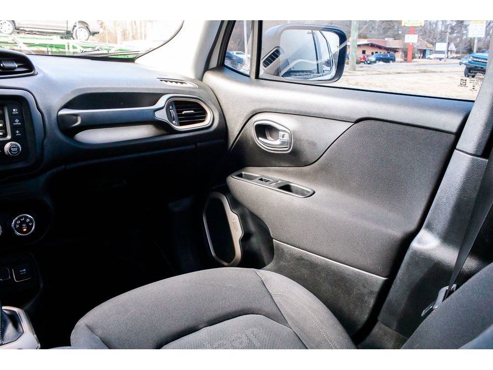 Used 2017 Jeep Renegade Sport w/ Power & Air Group image 16