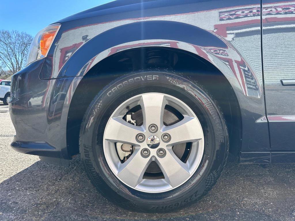 Used 2013 Dodge Grand Caravan SE image 14