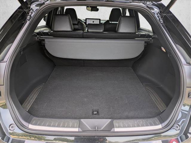 Used 2023 Toyota Venza Nightshade AWD/4WD image 6