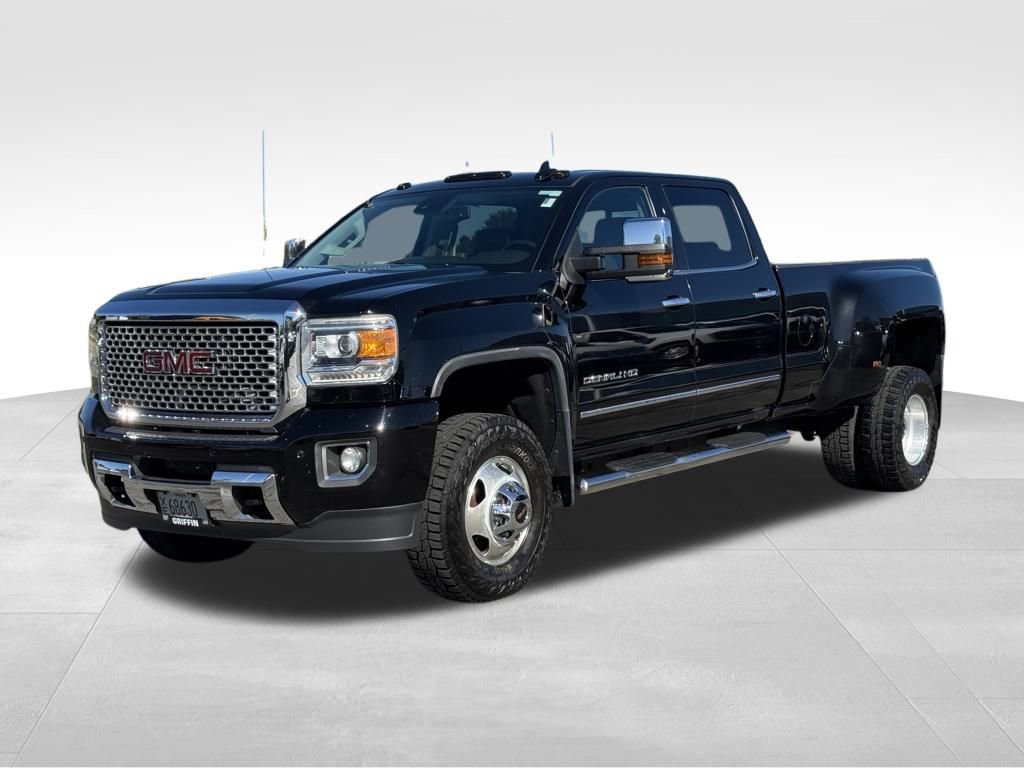 Used 2015 GMC Sierra 3500 Denali w/ Duramax Plus Package image 2