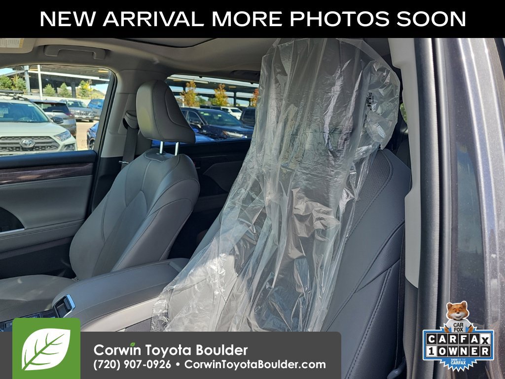 Used 2023 Toyota Highlander Limited w/ Protection Package #3 (TMS) AWD/4WD image 11
