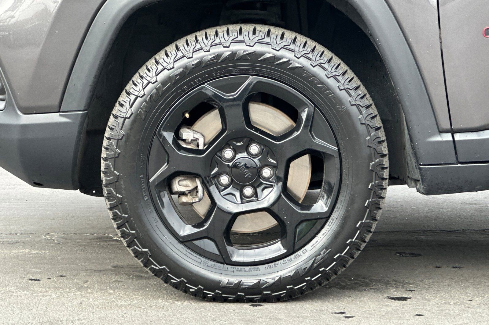 Used 2023 Jeep Compass Trailhawk image 31