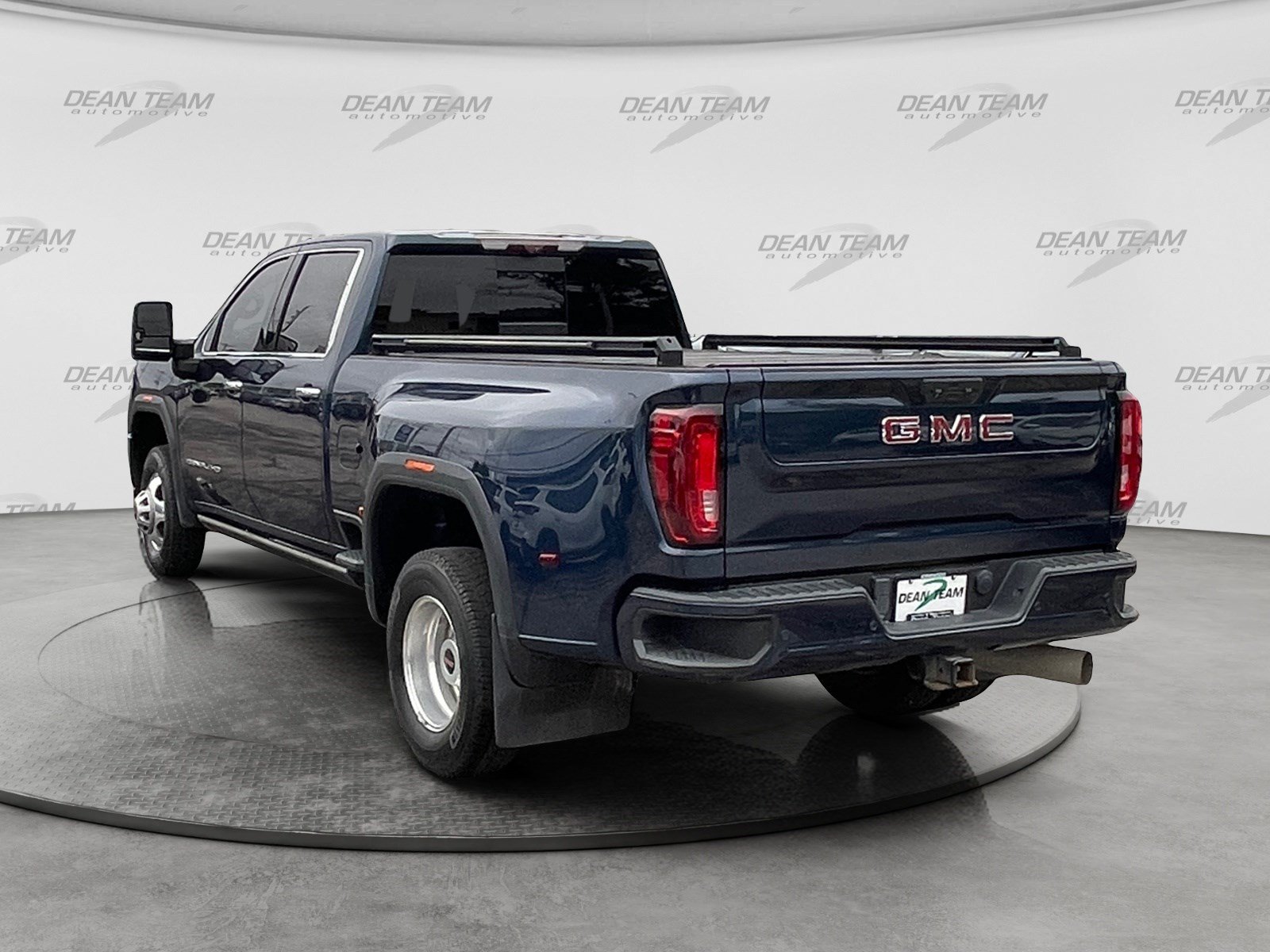 Used 2022 GMC Sierra 3500 Denali w/ Denali Ultimate Package AWD/4WD image 6
