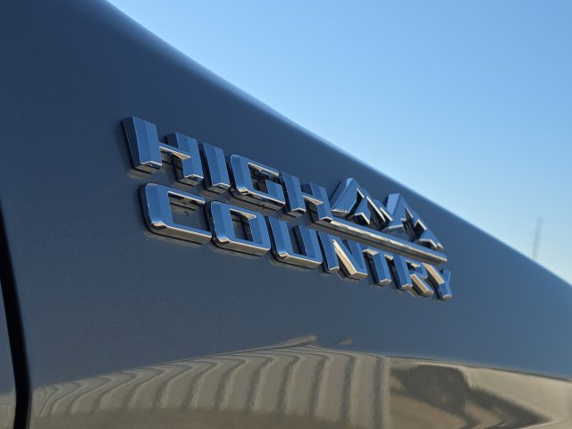 Used 2026 Chevrolet Silverado 1500 High Country w/ High Country Premium Package AWD/4WD image 10