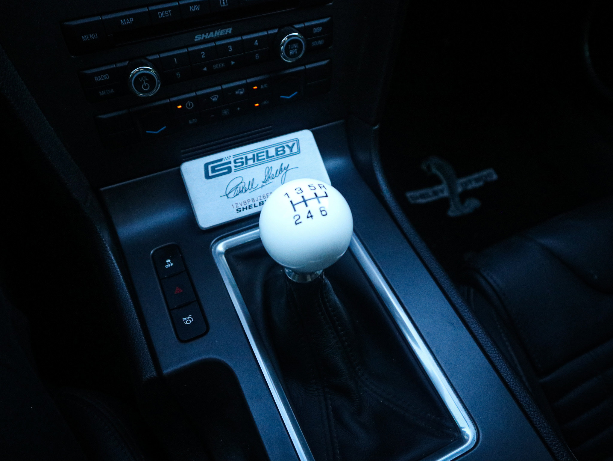 Used 2014 Ford Mustang Shelby GT500 w/ Equipment Group 821A image 25