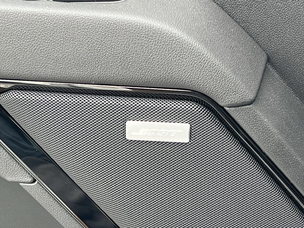 New 2025 GMC Sierra 1500 AT4 w/ Technology Package image 16