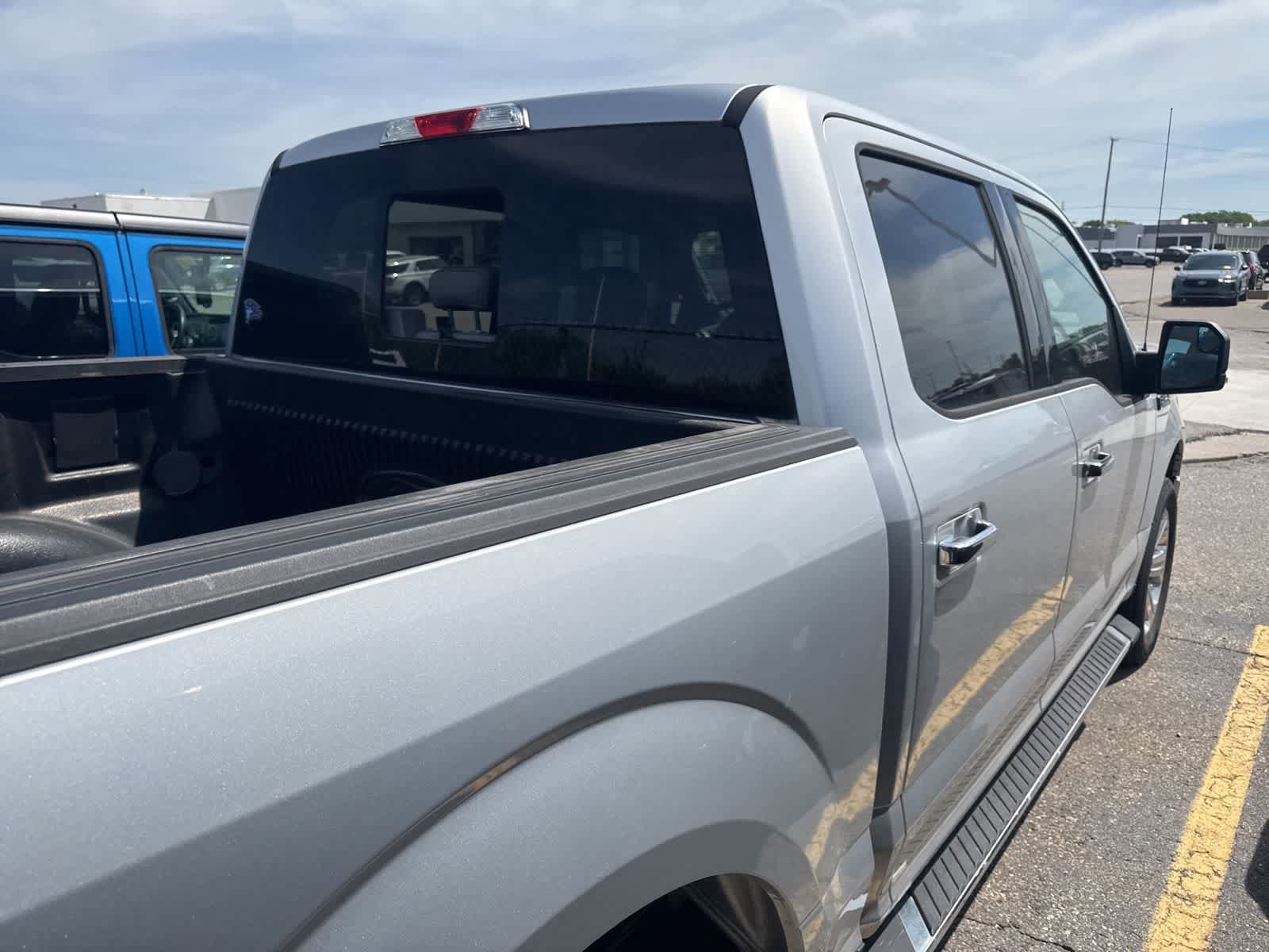 Used 2019 Ford F150 XLT w/ Equipment Group 302A Luxury AWD/4WD image 12