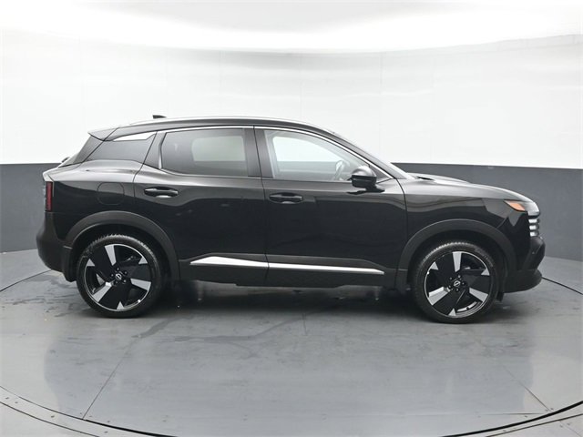 Used 2025 Nissan Kicks SR image 6