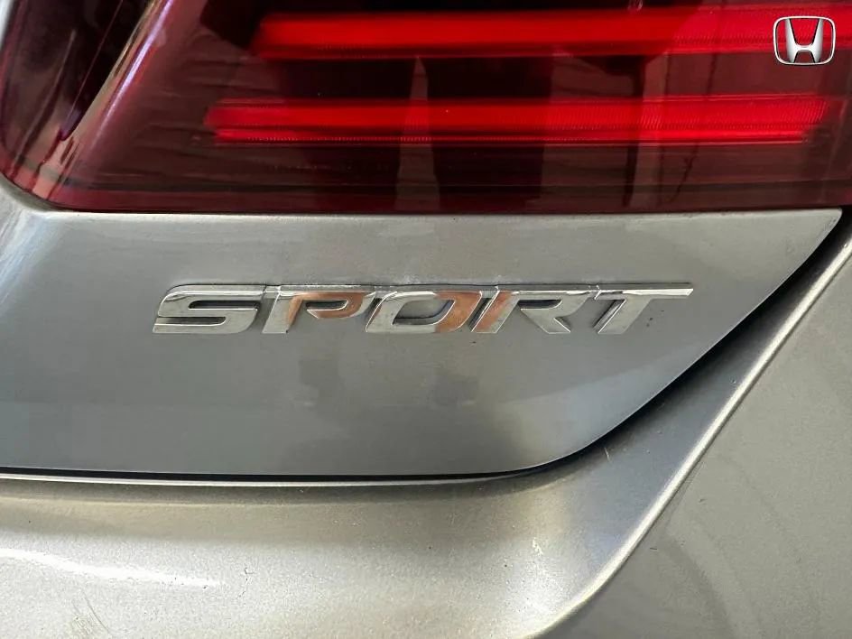 Used 2017 Honda Accord Sport image 32