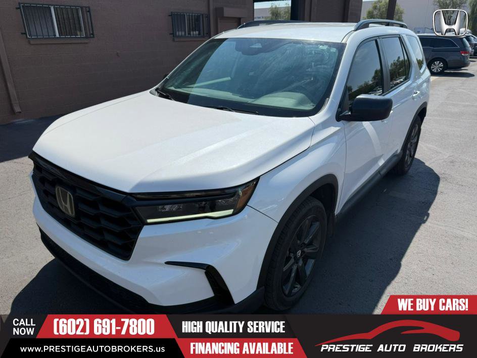 Used 2023 Honda Pilot Sport image 3