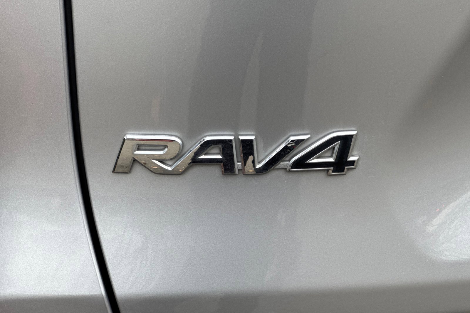 Used 2020 Toyota RAV4 Limited image 52