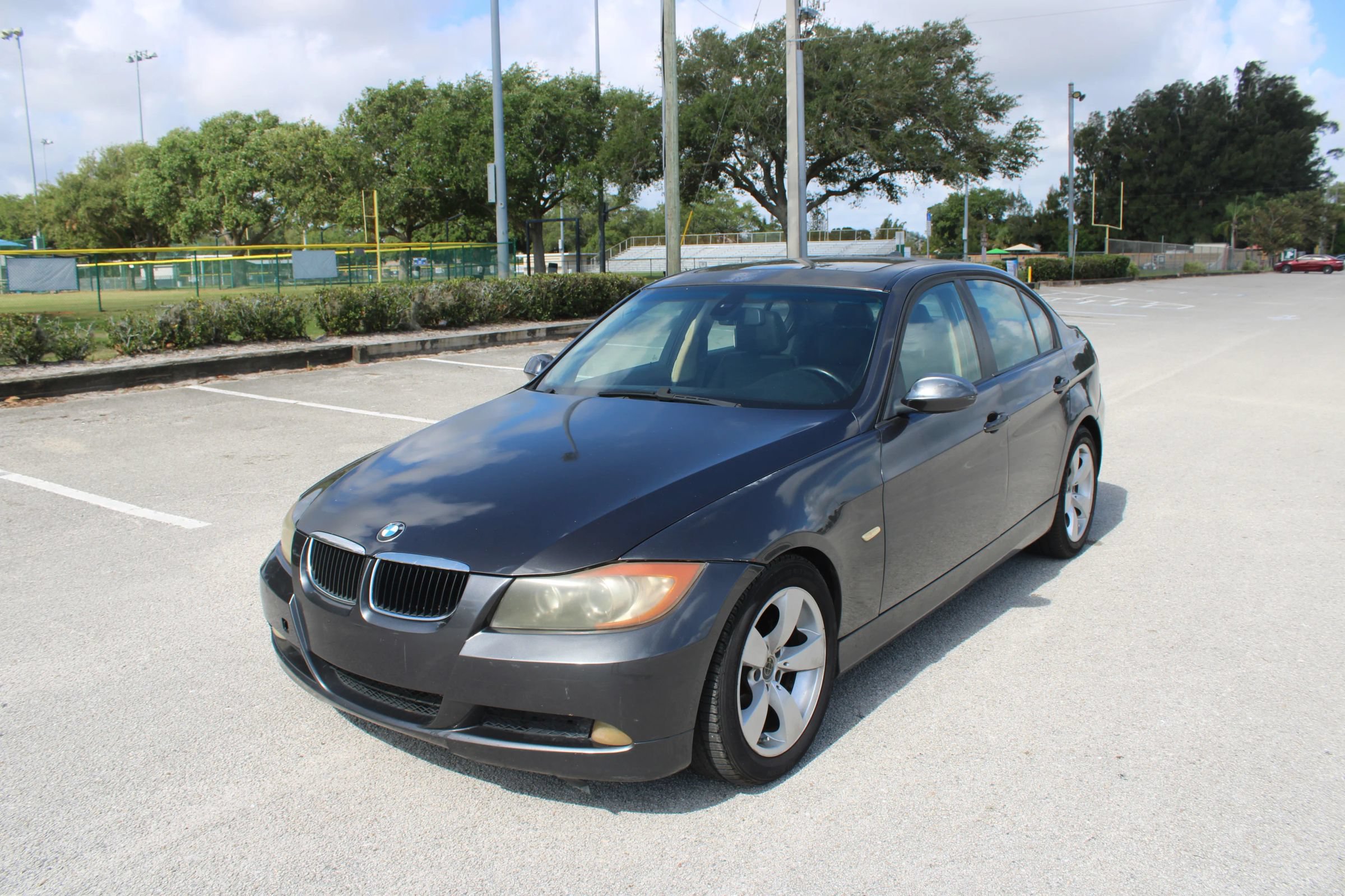 Used 2006 BMW 325i Sedan RWD image 16