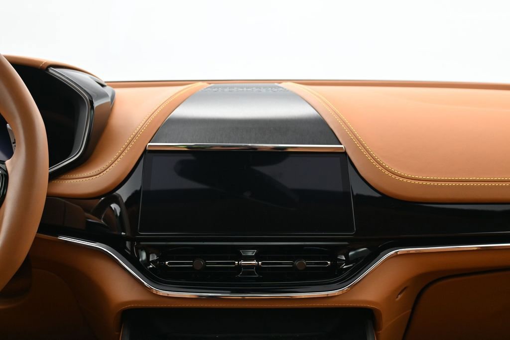 Used 2025 Aston Martin DBX 707 AWD/4WD image 11