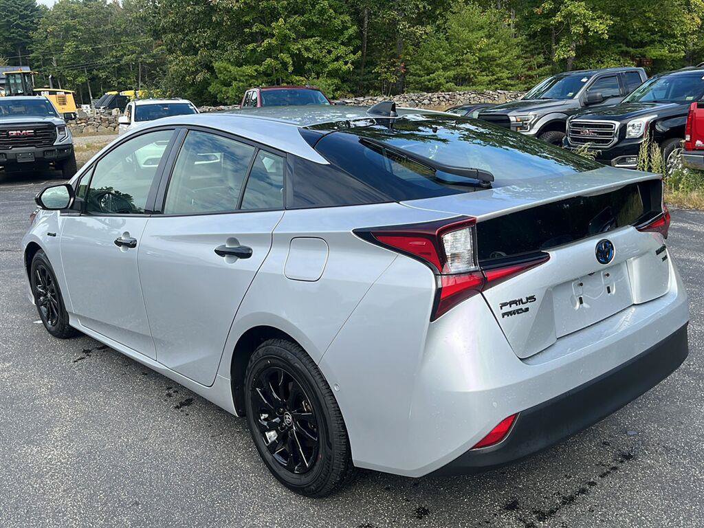 Used 2022 Toyota Prius AWD image 3