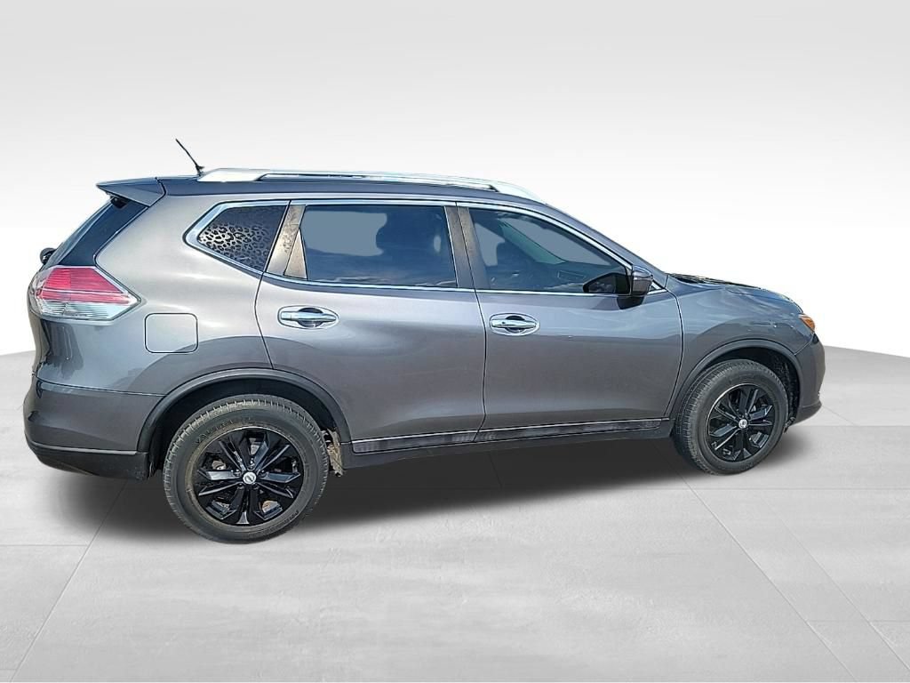 Used 2016 Nissan Rogue SV AWD/4WD image 13
