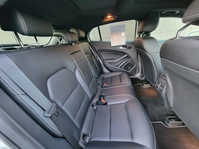 Used 2020 Mercedes-Benz GLA 250 4MATIC image 24