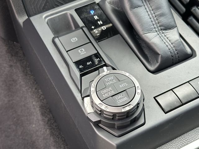 Certified 2024 Toyota Tacoma TRD Off-Road AWD/4WD image 21