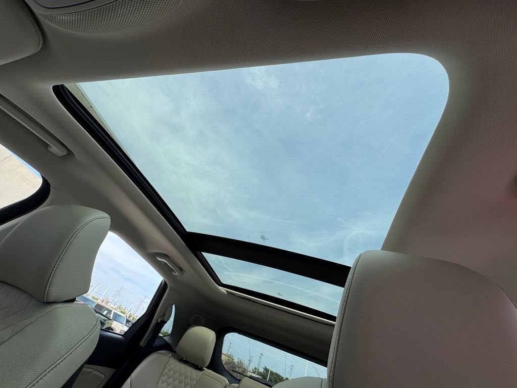 Used 2024 Ford Edge Titanium w/ Equipment Group 301A AWD/4WD image 30