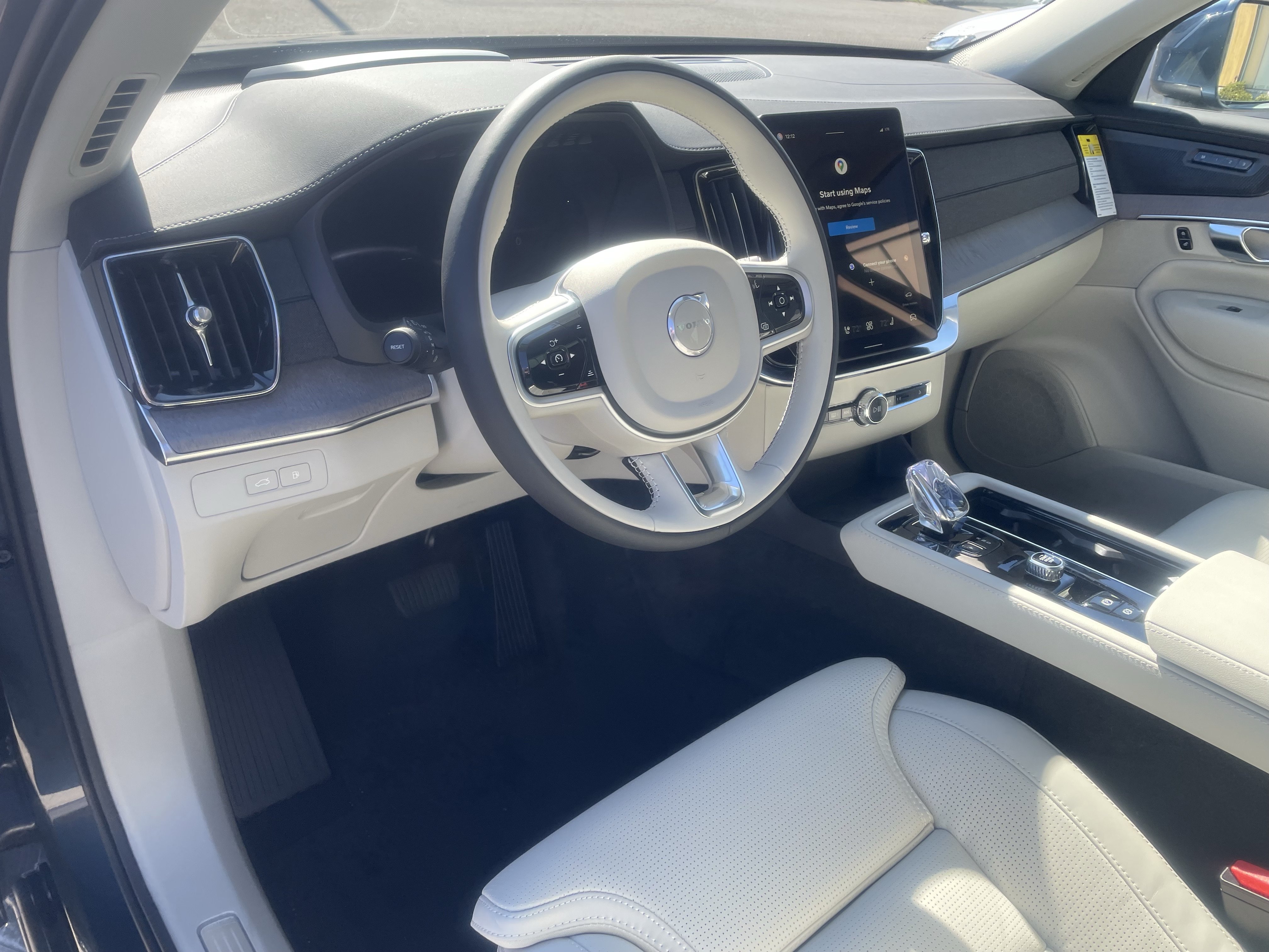 New 2026 Volvo XC90 T8 Ultra w/ Protection Package Premier AWD/4WD image 15