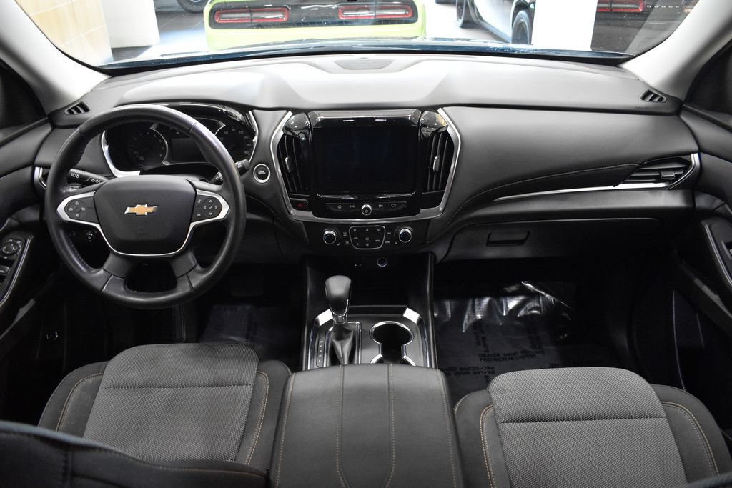 Used 2021 Chevrolet Traverse LT FWD image 22