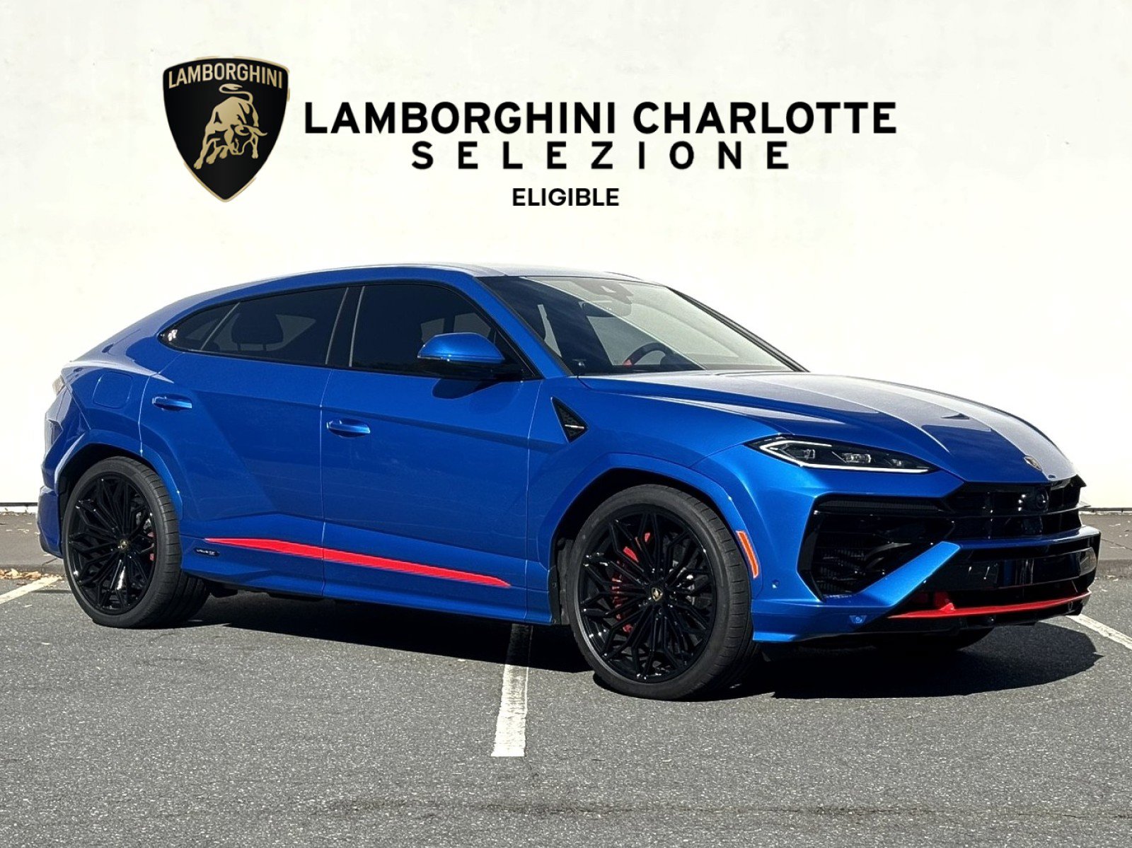 Used 2025 Lamborghini Urus SE image 1