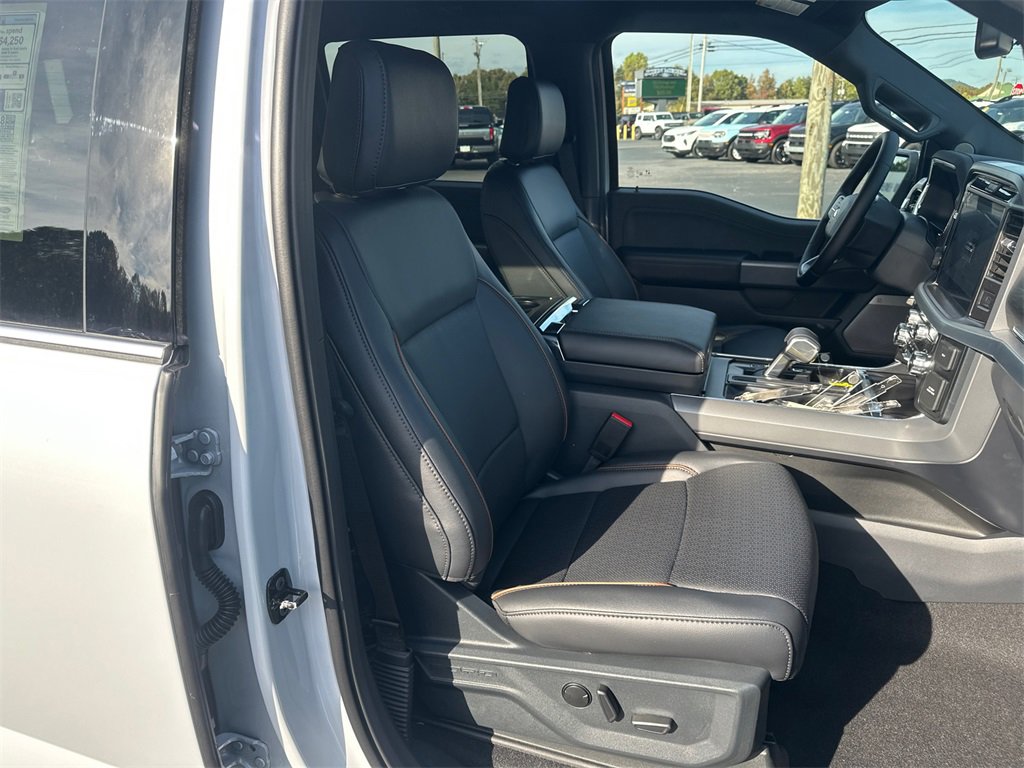 New 2025 Ford F150 Lariat w/ Equipment Group 501A Mid image 13