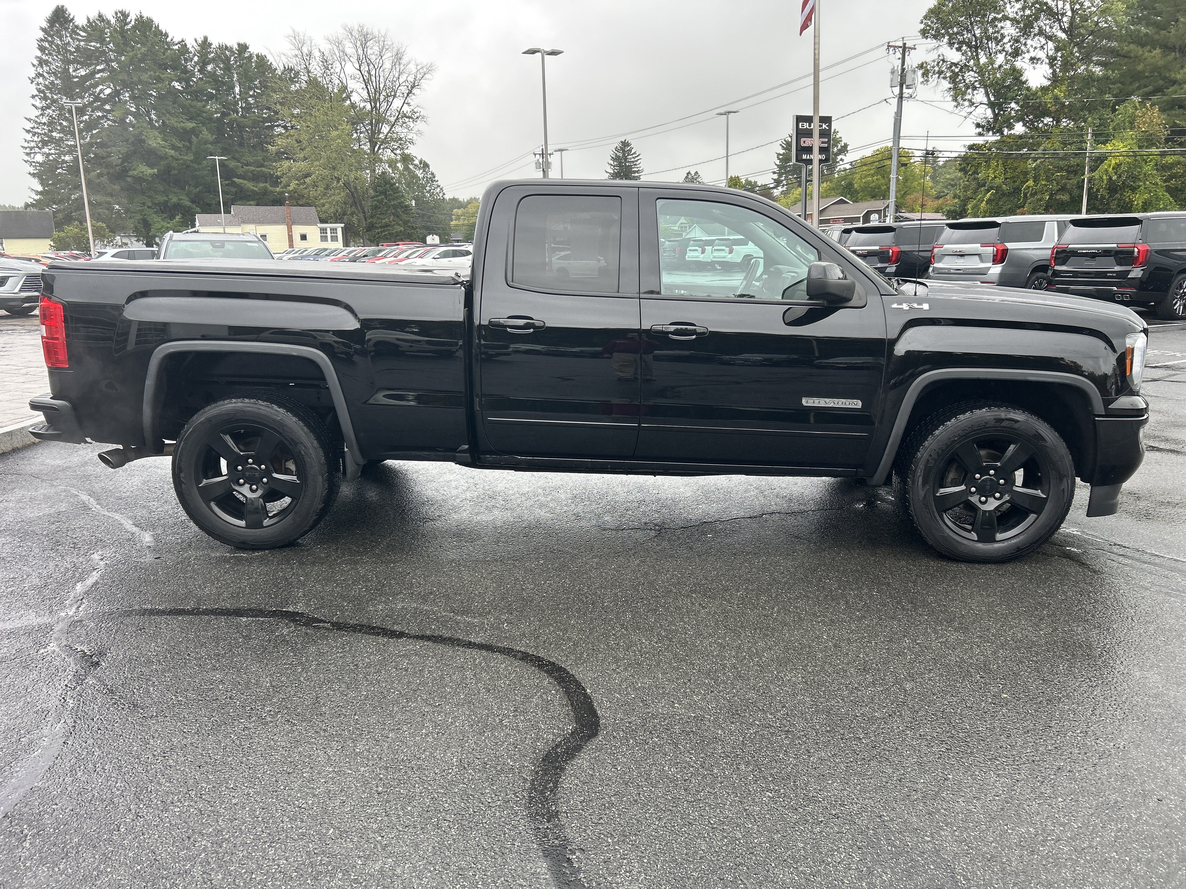 Certified 2018 GMC Sierra 1500 4x4 Double Cab w/ Elevation Edition image 12