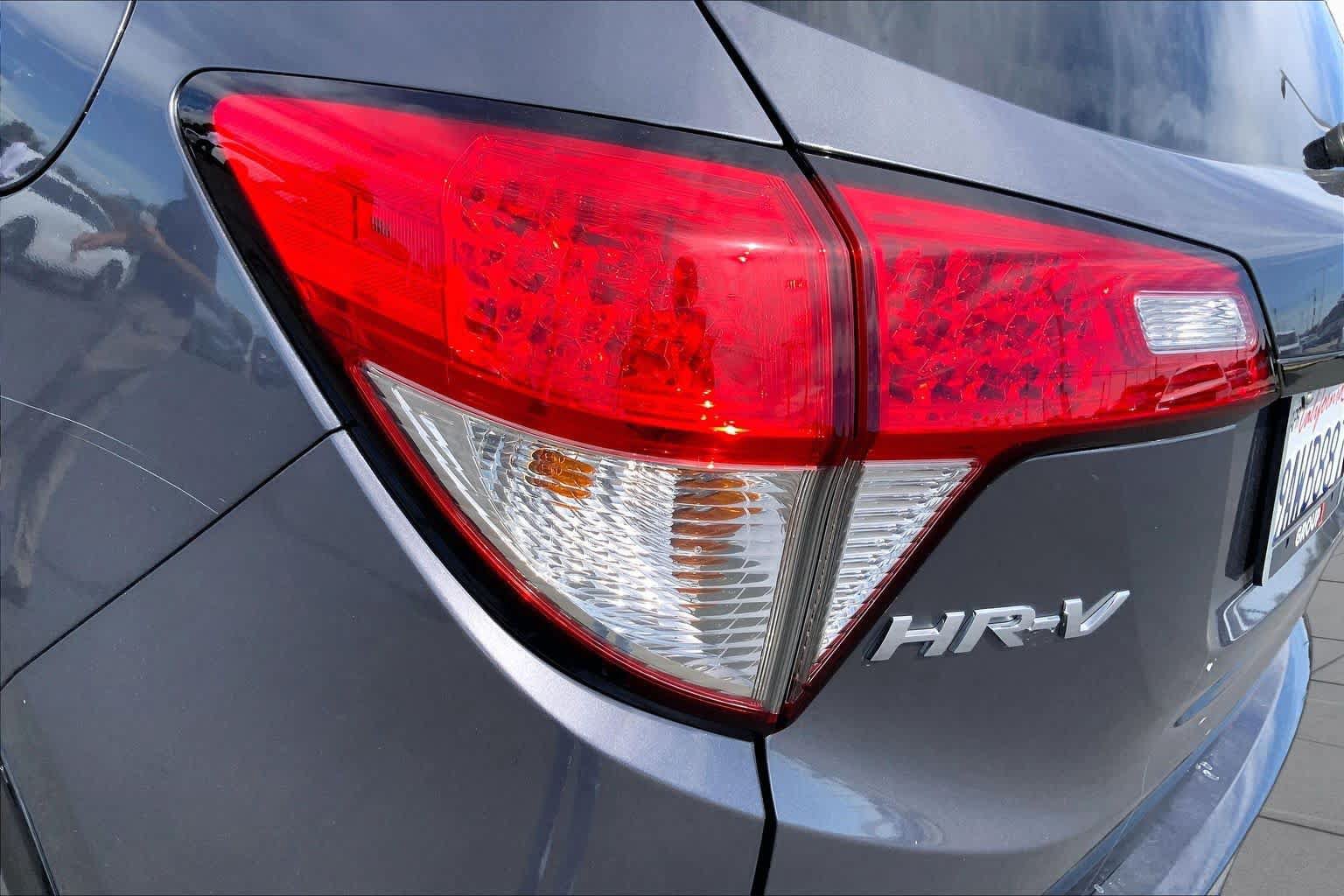 Used 2022 Honda HR-V Sport image 28