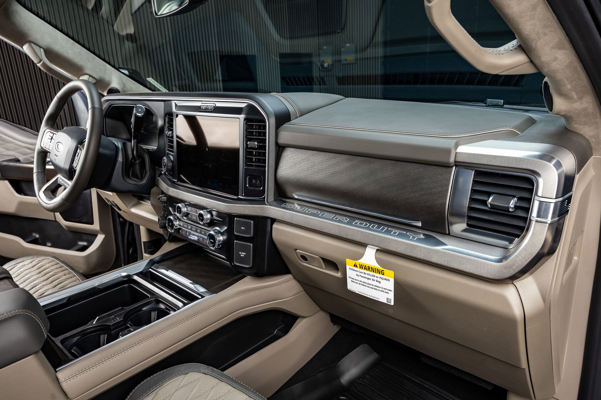 Used 2026 Ford F450 Platinum w/ Platinum Plus Package image 18