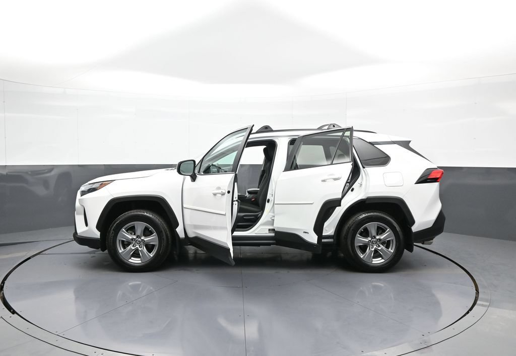 Certified 2024 Toyota RAV4 LE AWD/4WD image 42