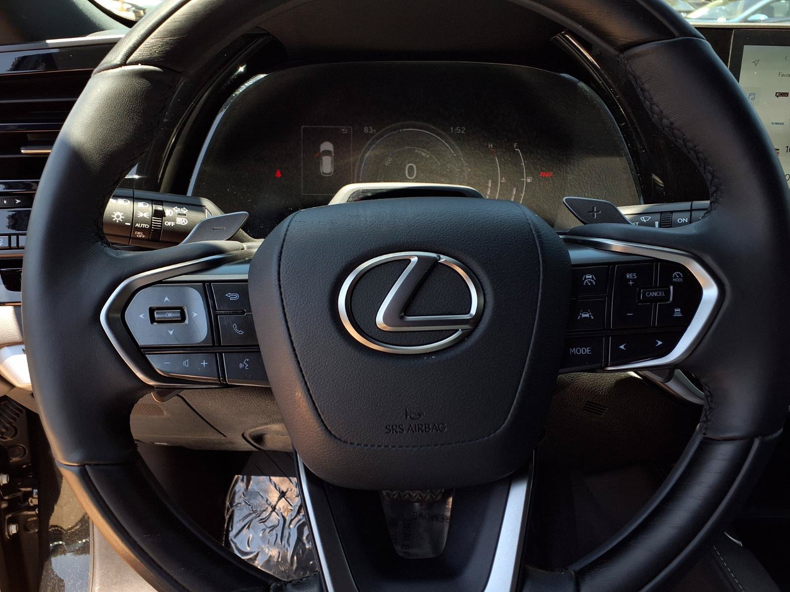 Used 2023 Lexus RX 350 w/ Cold Area Package AWD/4WD image 13