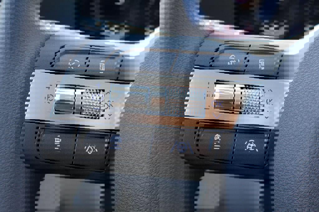 New 2026 Hyundai Kona SE image 12